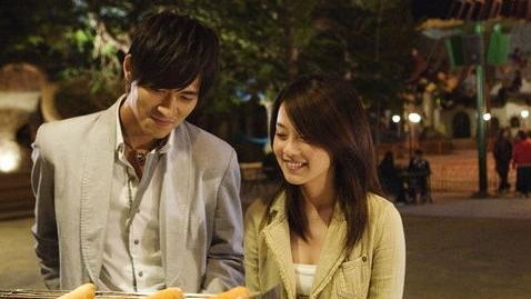 仔仔與喻虹淵因戲擦出火花