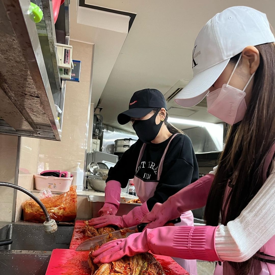 宋智雅反省期間低調行善