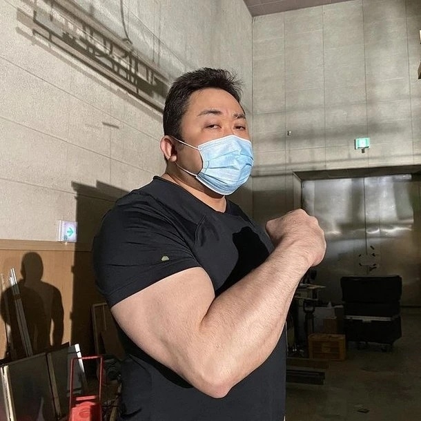 馬東石體型太好認