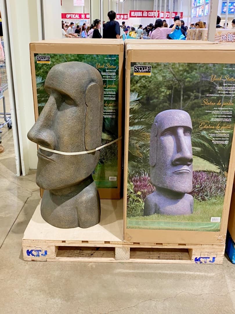 Costco 摩艾石像