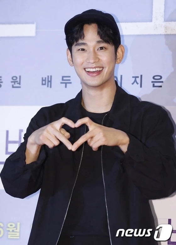 金秀賢出席《嬰兒轉運站》VIP試映會