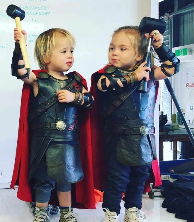 兒子打扮成索爾