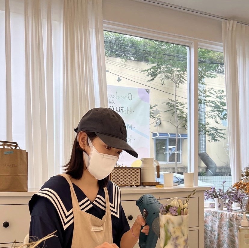 朴信惠產子後首度露面