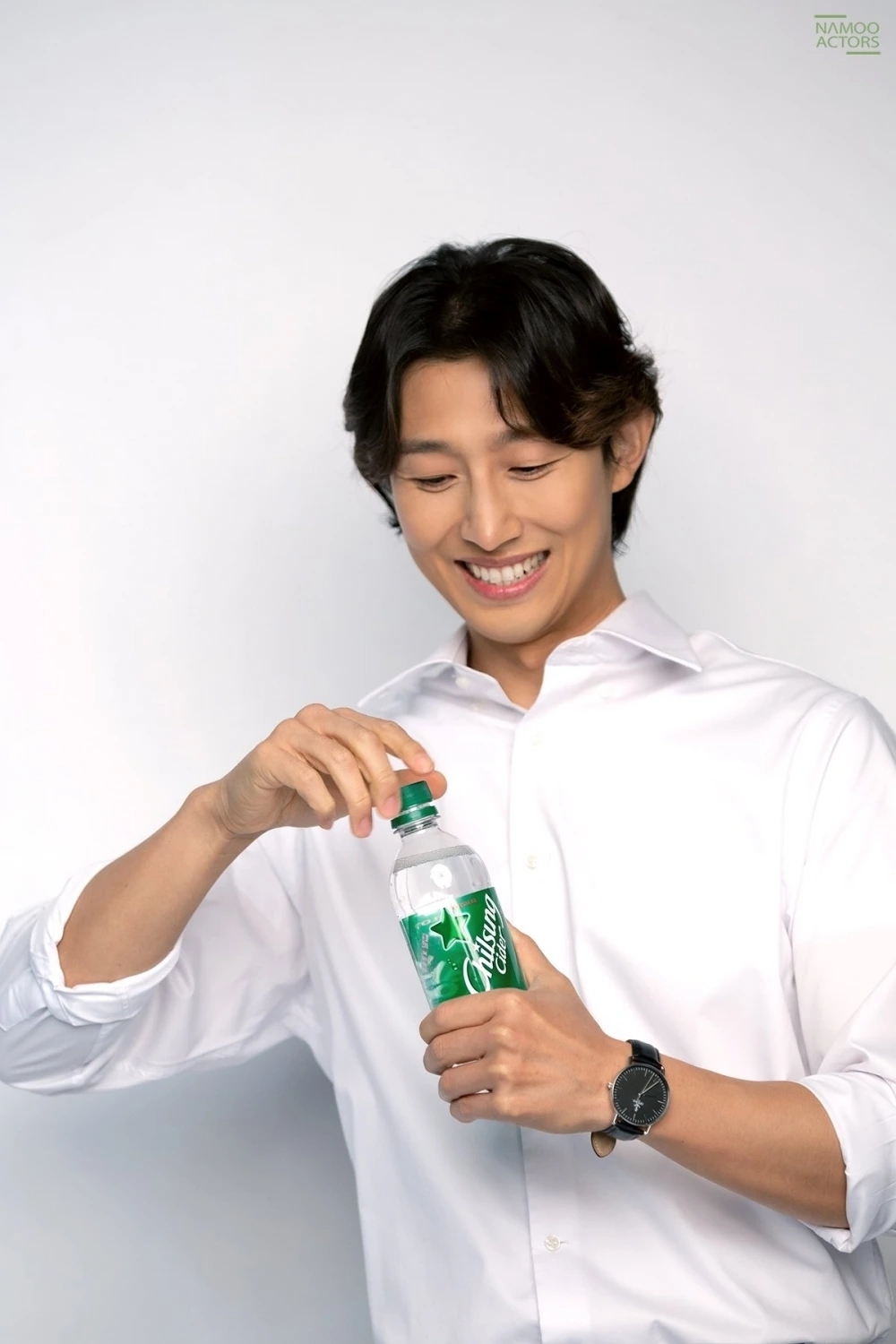 姜其永汽水廣告花絮照