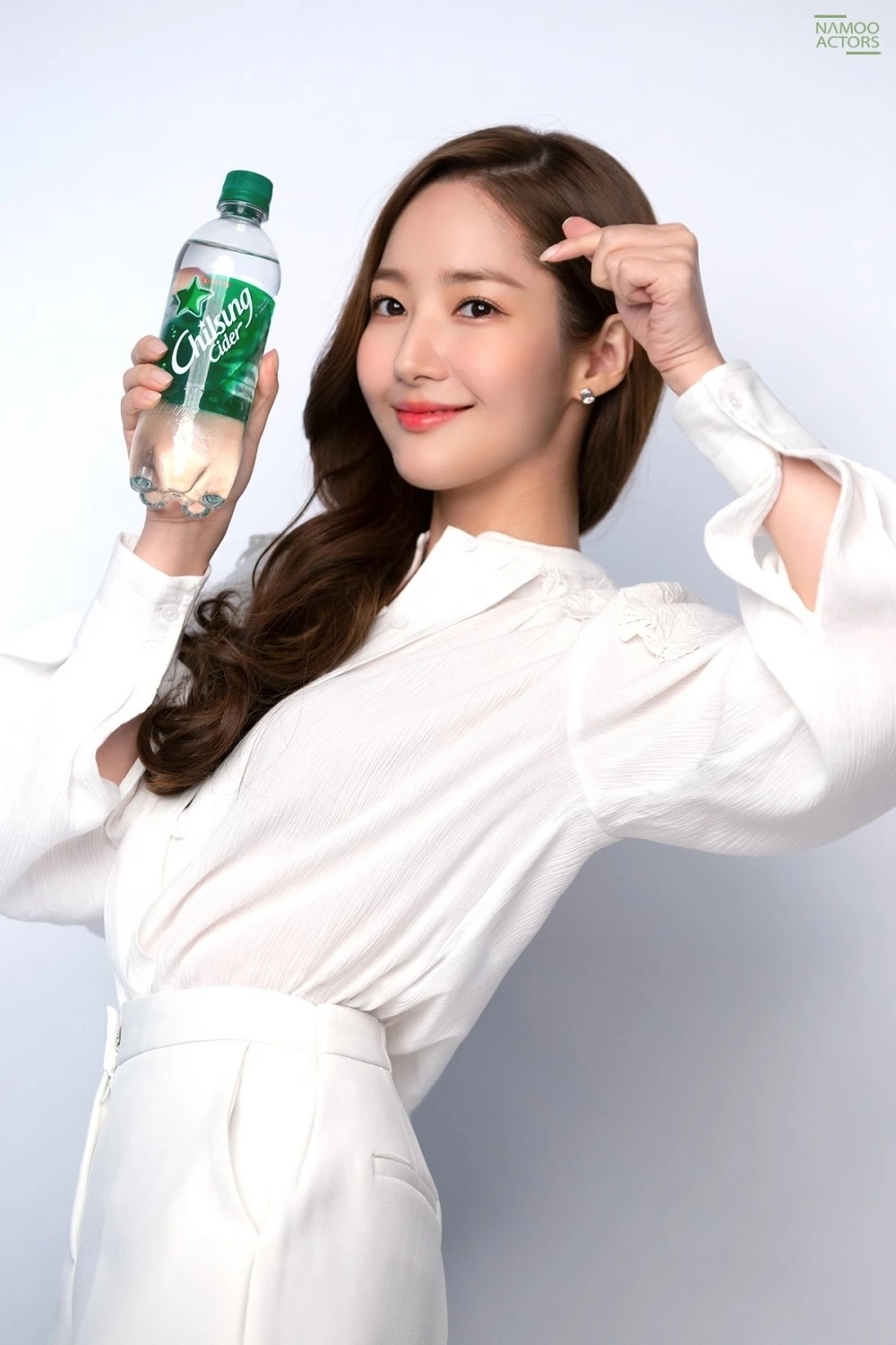 朴敏英汽水廣告花絮照