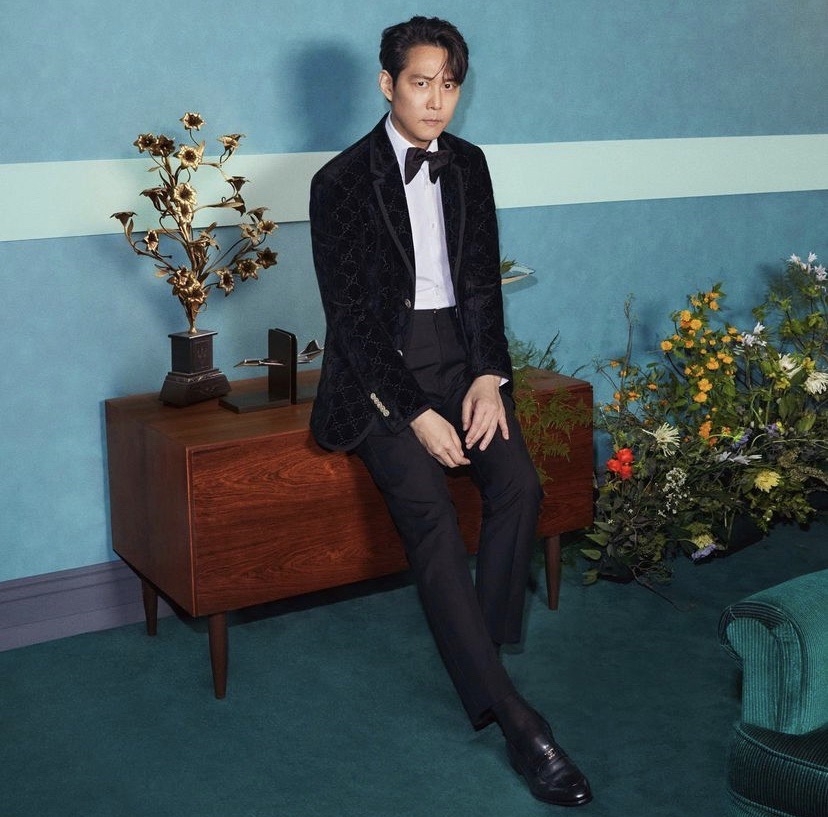 李政宰穿起西裝十分帥氣