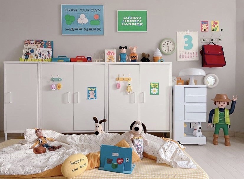 充滿可愛玩偶的房間