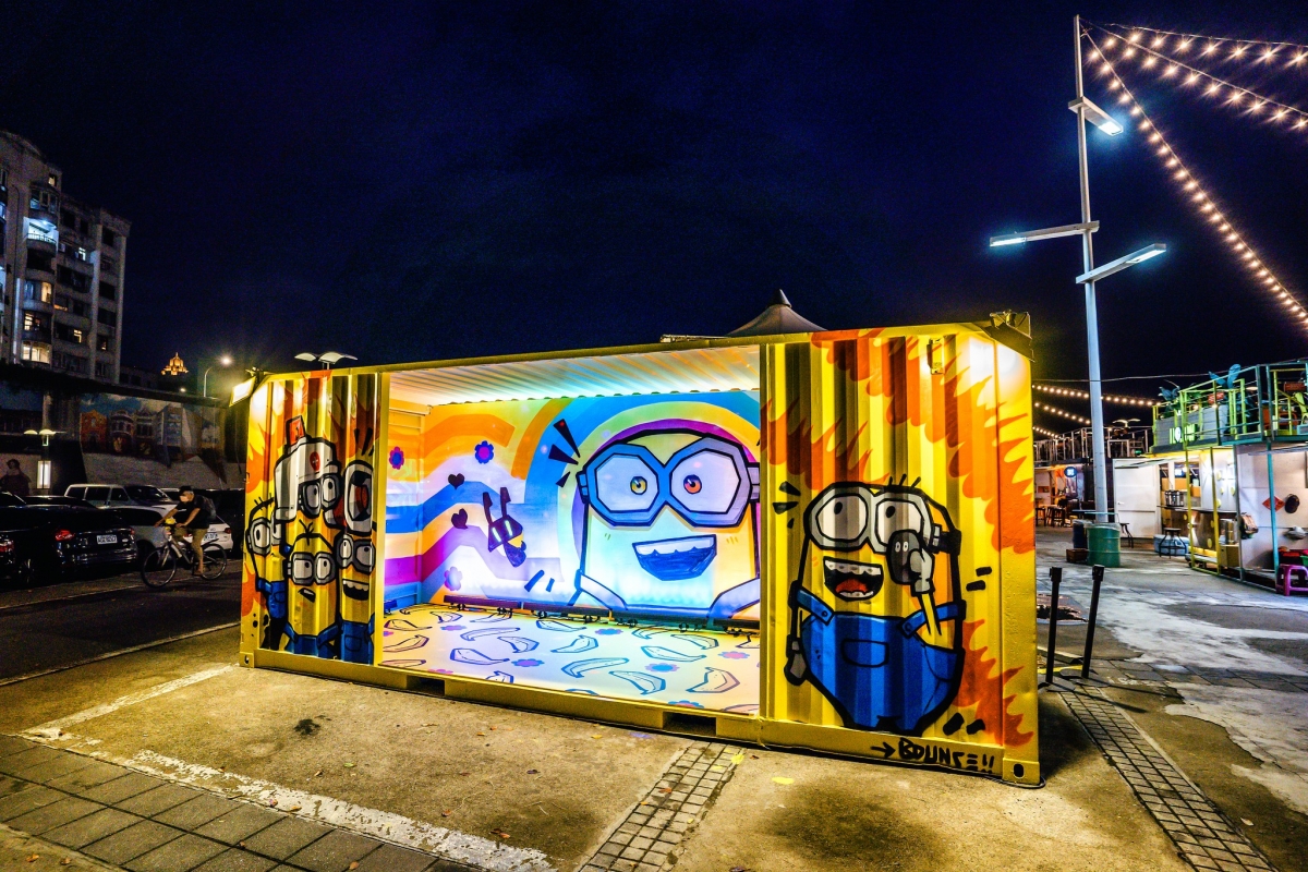 大稻埕「小小兵塗鴉彩繪貨櫃」即日起登場