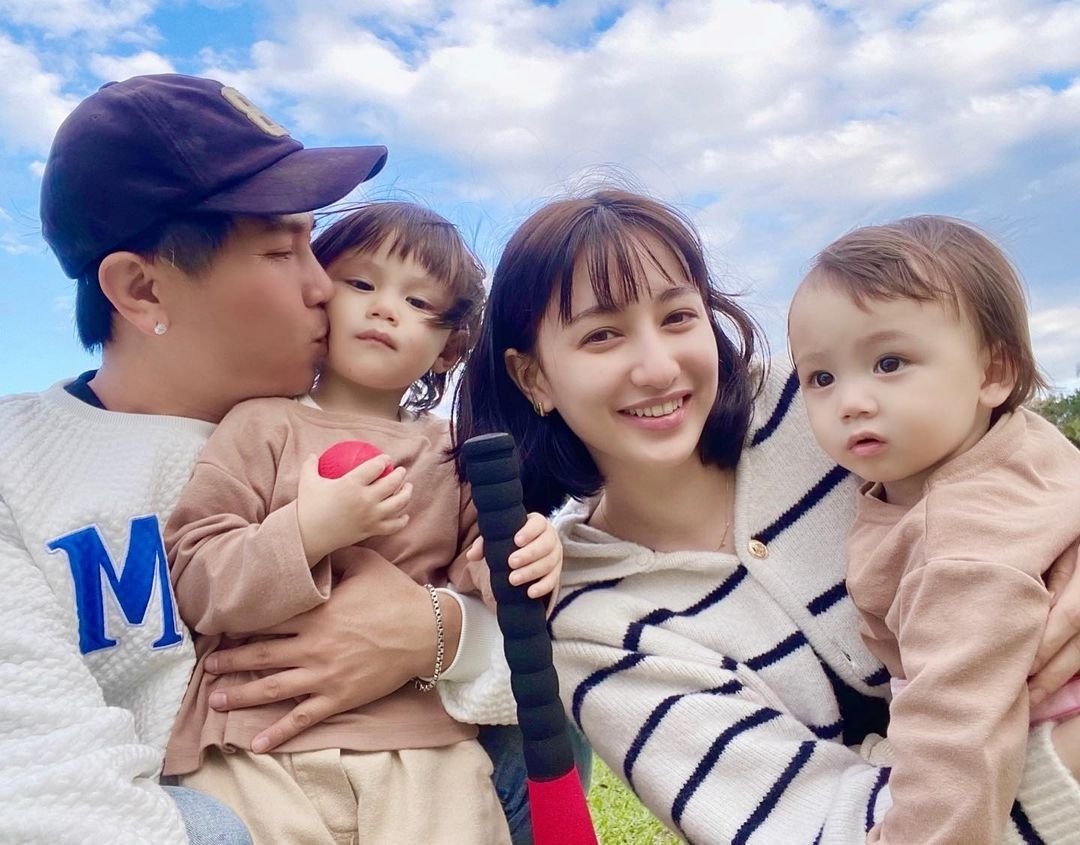 婚後連3年生下3子，成為三寶媽