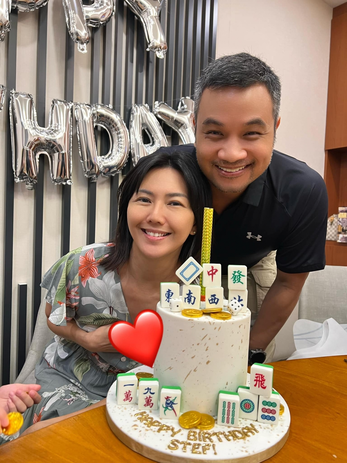 生日照分享丈夫與小孩的照片