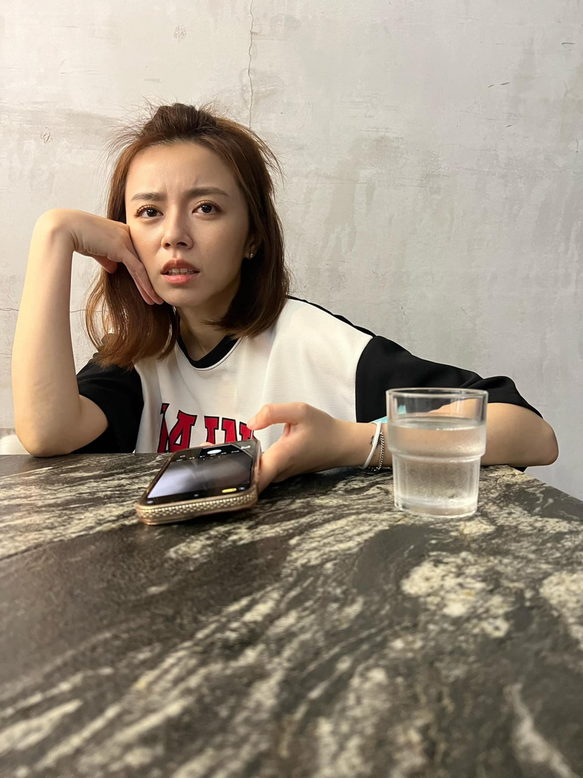 艾成時常分享老婆照片