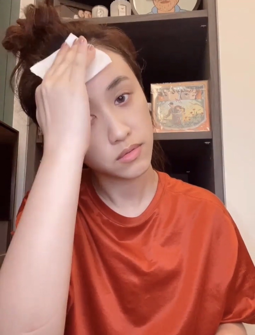 Sandy卸妝後說和爸爸很像