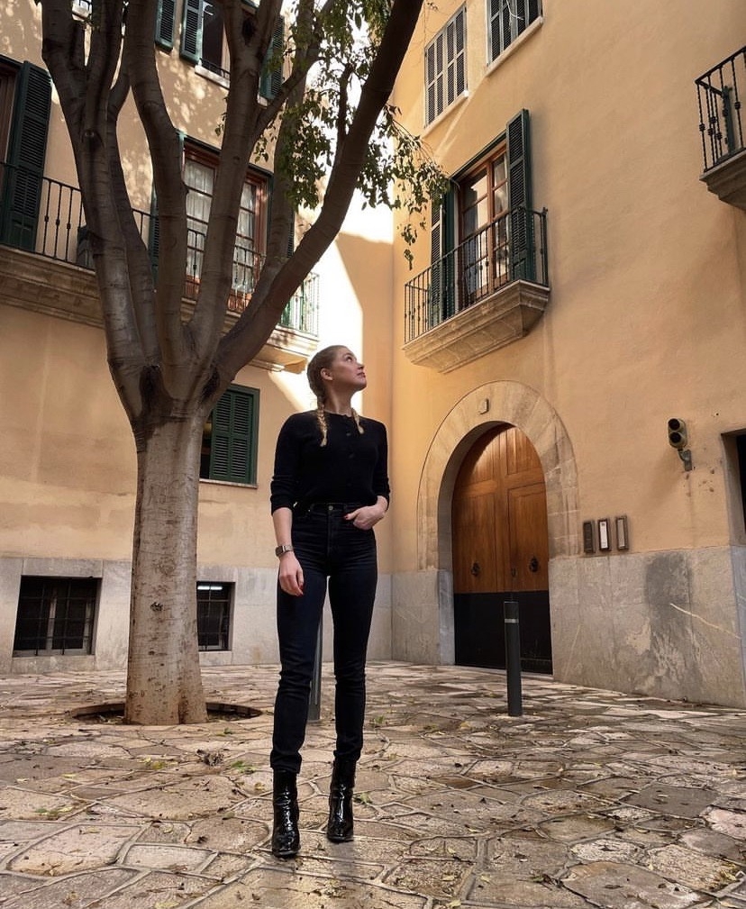 安柏在南加州置產