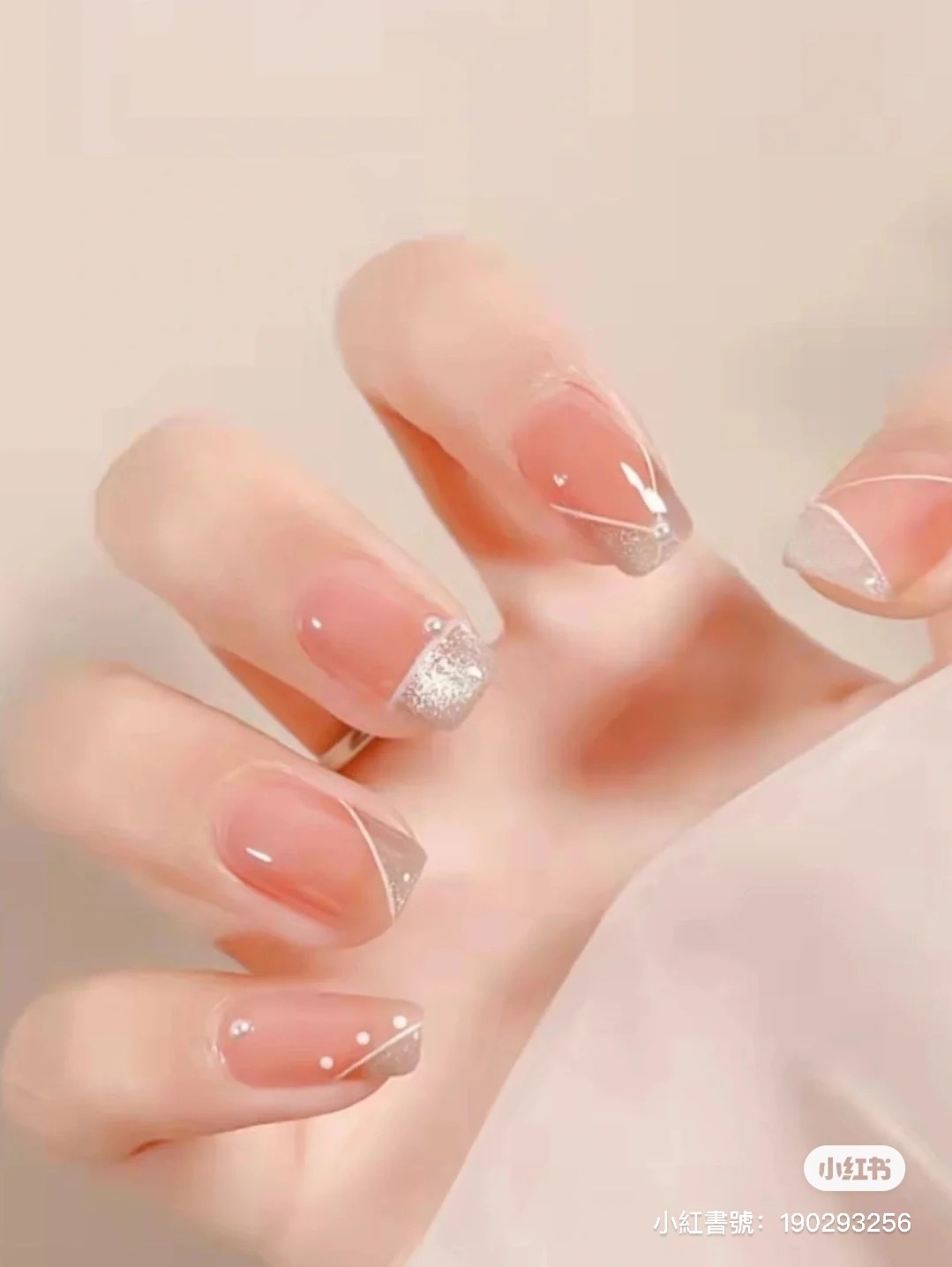 小紅書@其乐无穷