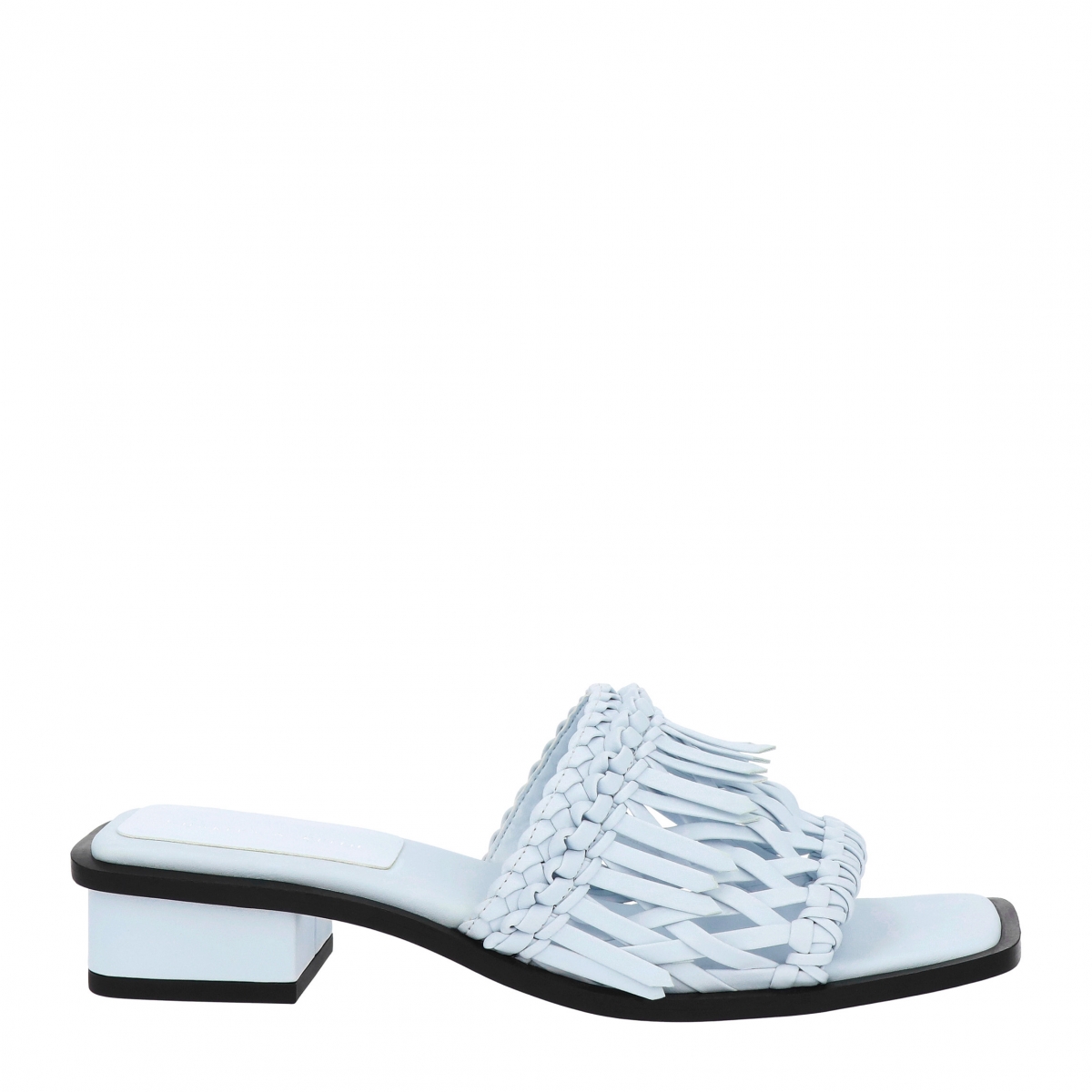 CHARLES & KEITH流蘇編織拖鞋，NT$1,990