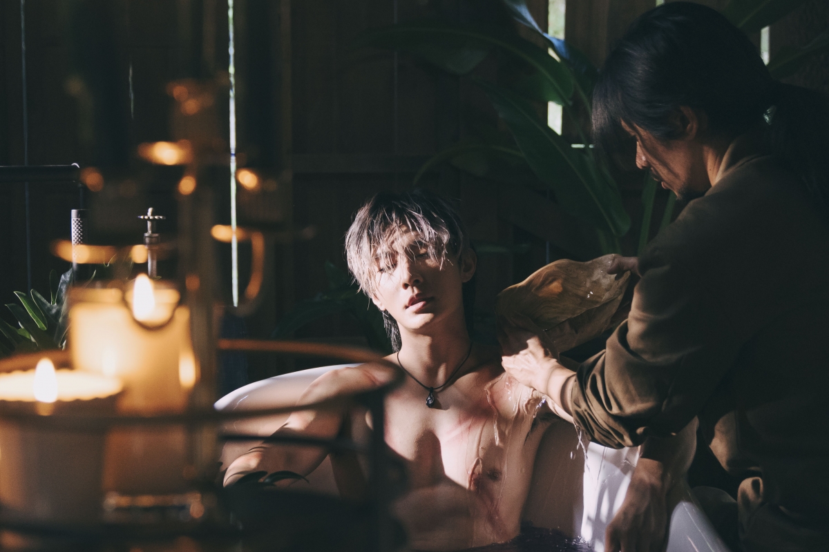 擦澡畫面超害羞