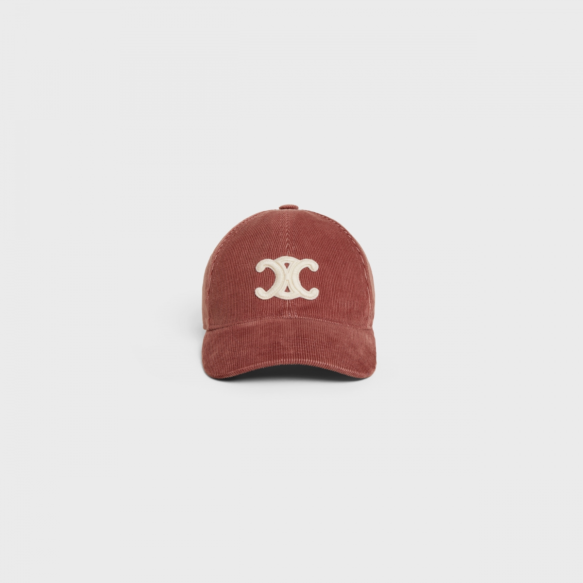 CELINE TRIOMPHE棒球帽，NT$17,500