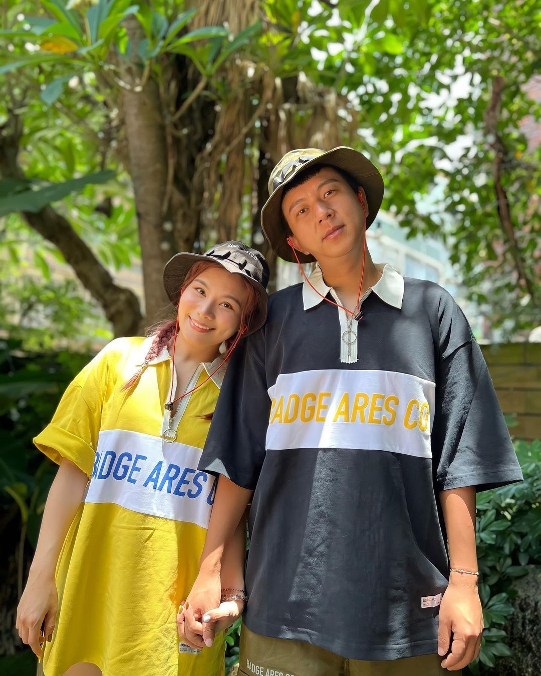 兩人因為一張合照結緣