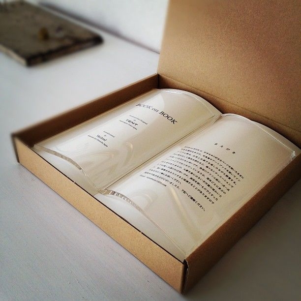 日本透明書壓「BOOK on BOOK」