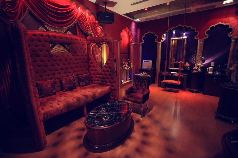 昏暗的燈光超有氣氛