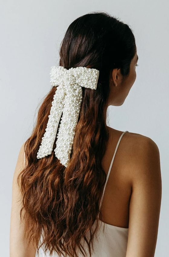 Jennifer Behr BAILEY 珍珠大蝴蝶結髮夾，NT$12,800