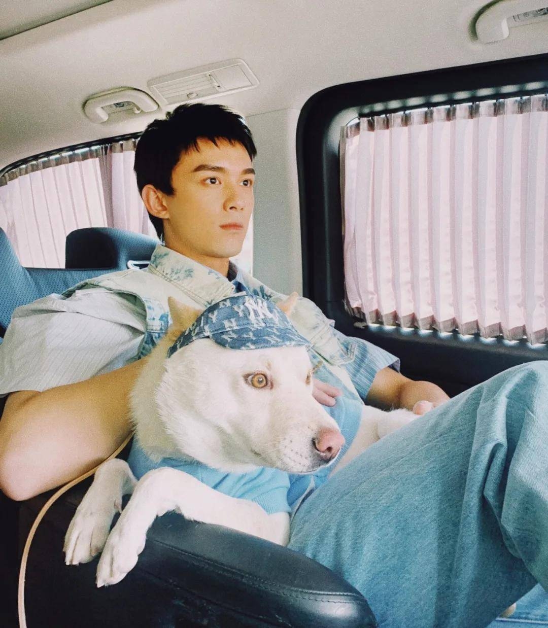 吳磊愛狗的模樣讓粉絲對他更加分