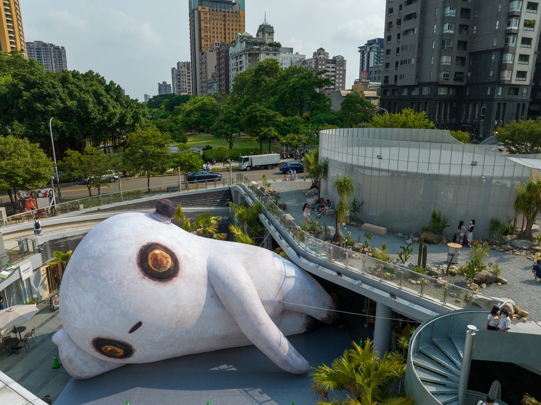 超巨大的外星怪物