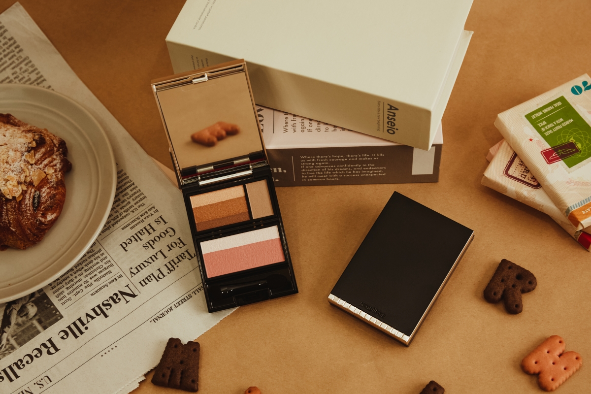 MAQuillAGE 心機彩妝心機微糖蛋糕眼彩,NT$650(不含盒)