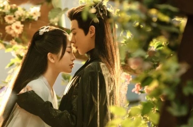 《蒼蘭訣》首支番外被網友質疑是冷飯熱炒，粉絲不買帳。