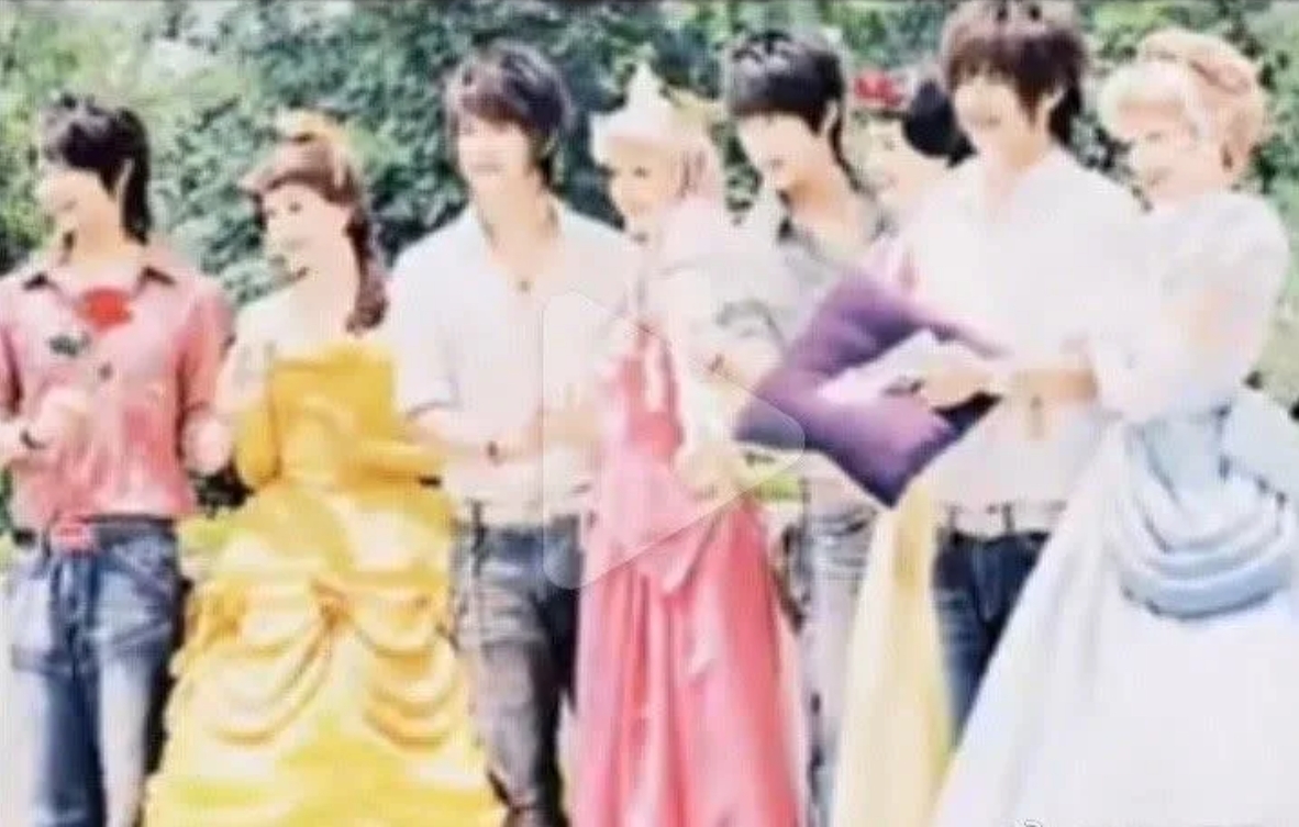 粉絲挖出當年迪士尼合照明明有炎亞綸