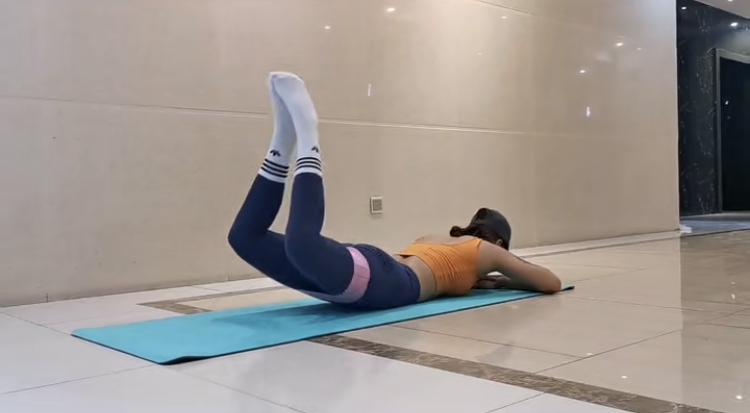 小紅書@青稚愛健身