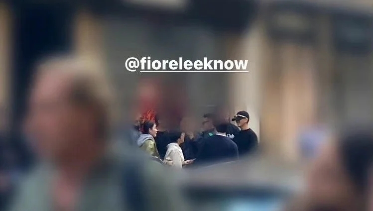 IU和劉亞仁在米蘭街頭偶遇