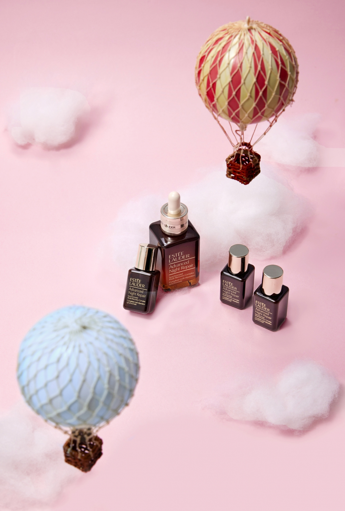 雅詩蘭黛 特潤修護必殺組，NT$4,200（53折，原價NT$7,980元）。