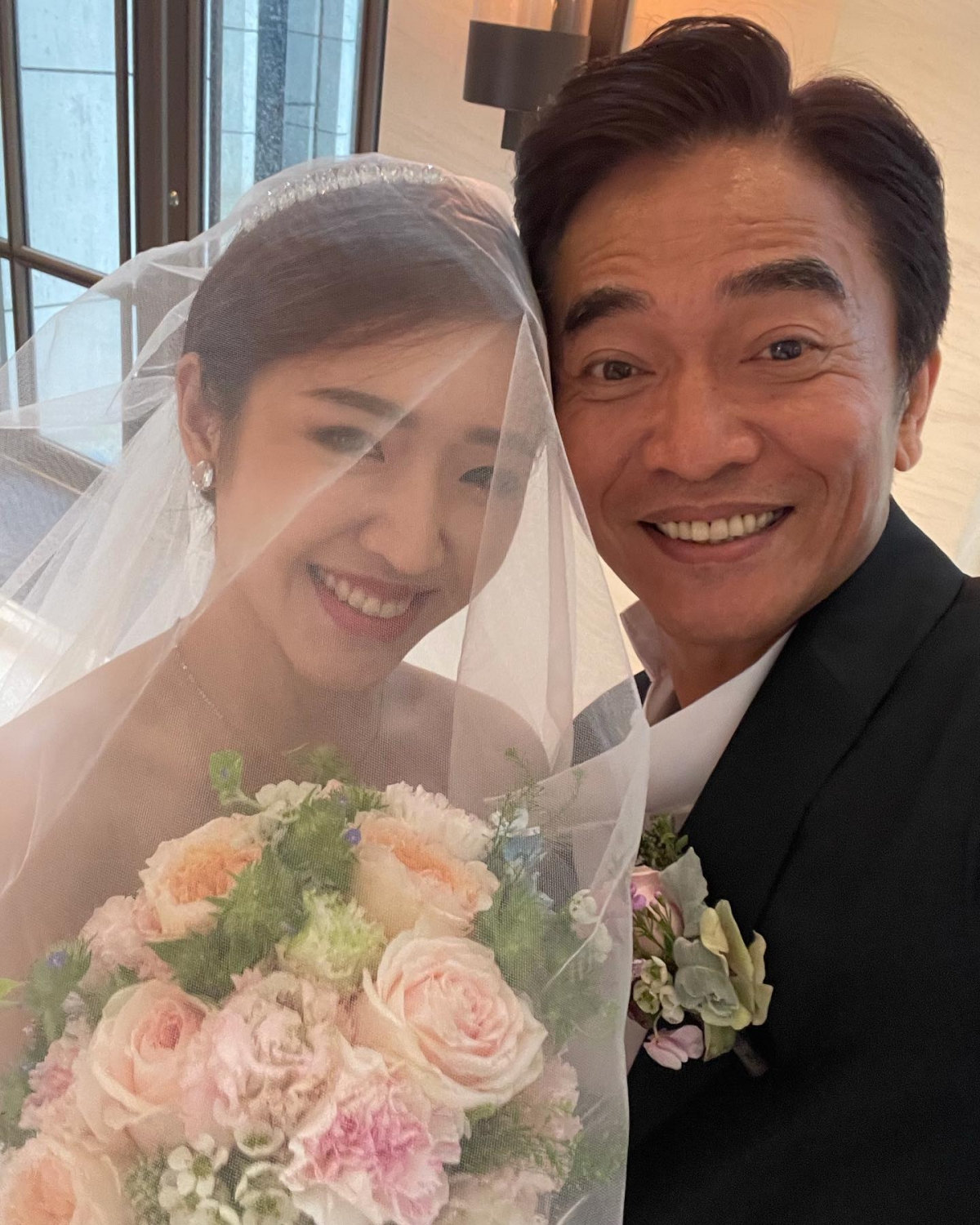 二女兒結婚與吳宗憲合照