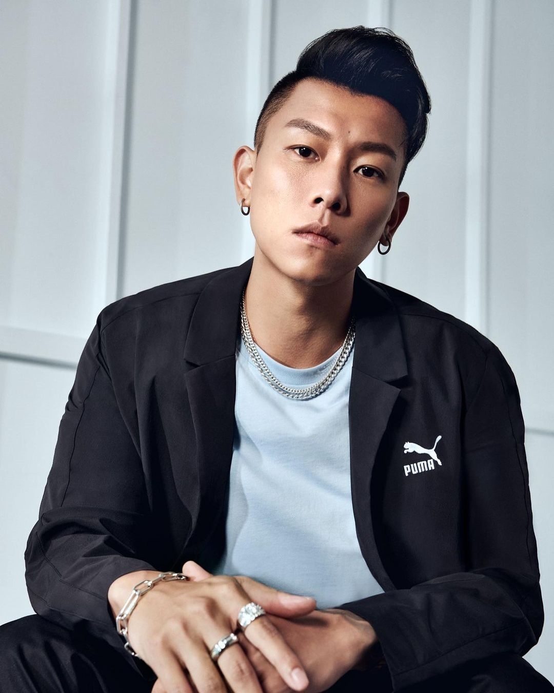 瘦子老婆生下女兒