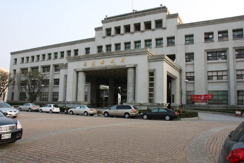 嘉義縣政府前廣場也可以欣賞煙火