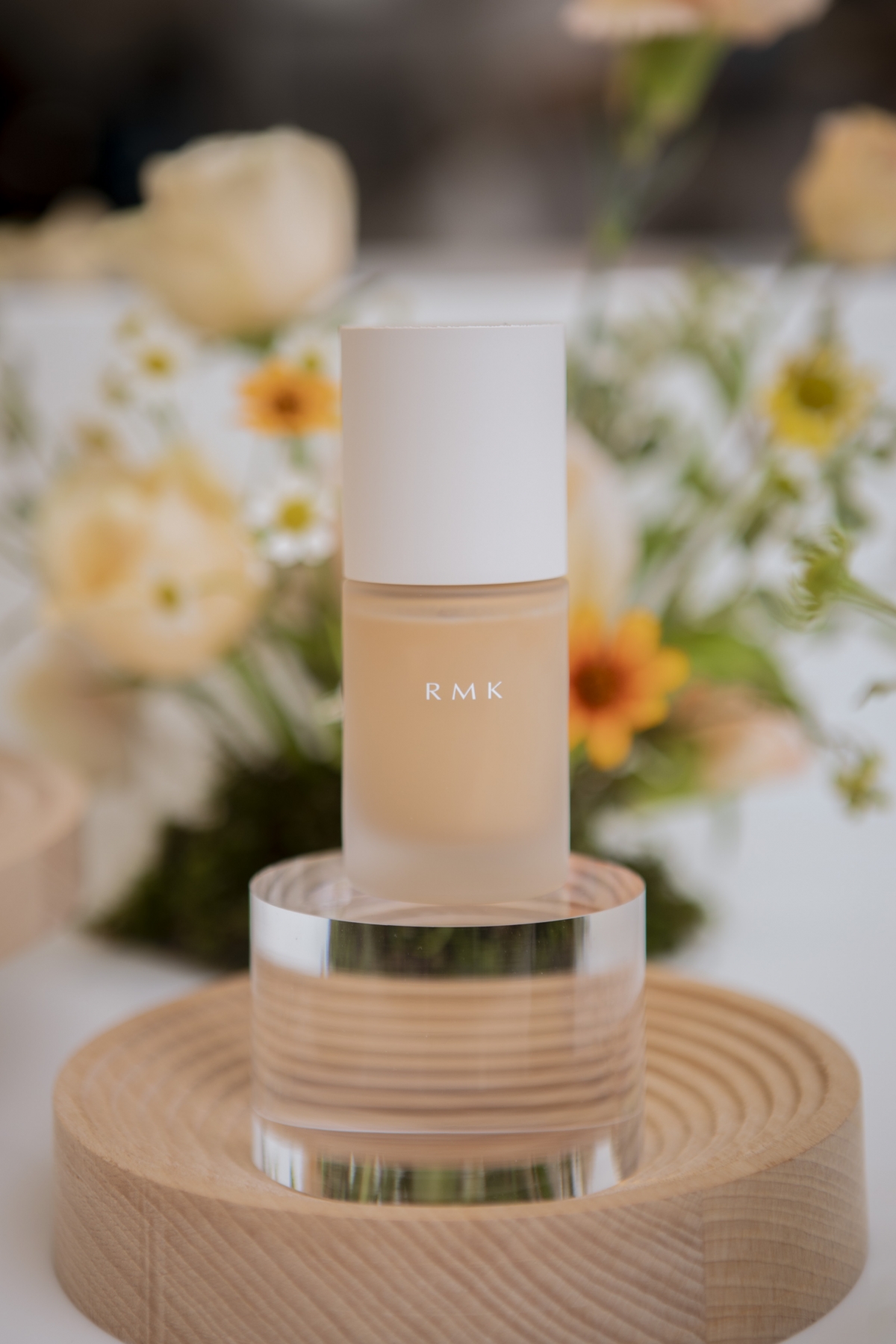RMK 完美無瑕粉底液 全9色 30ml 各NT$2,050 