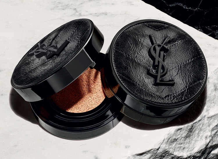 YSL 恆久完美霧光氣墊粉餅SPF50+ PA+++ 時尚Niki版,NT$2,630