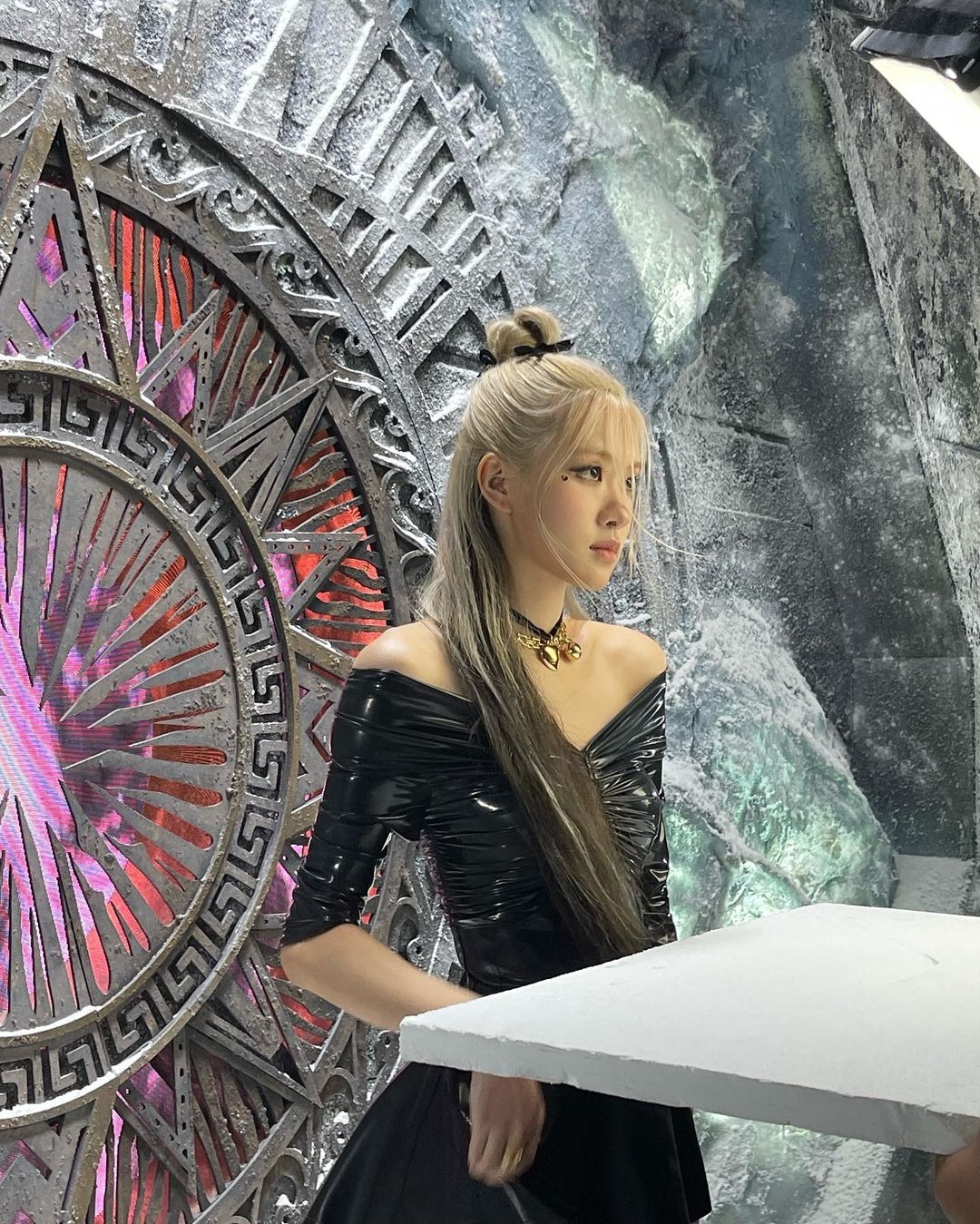 IG@roses_are_rosie