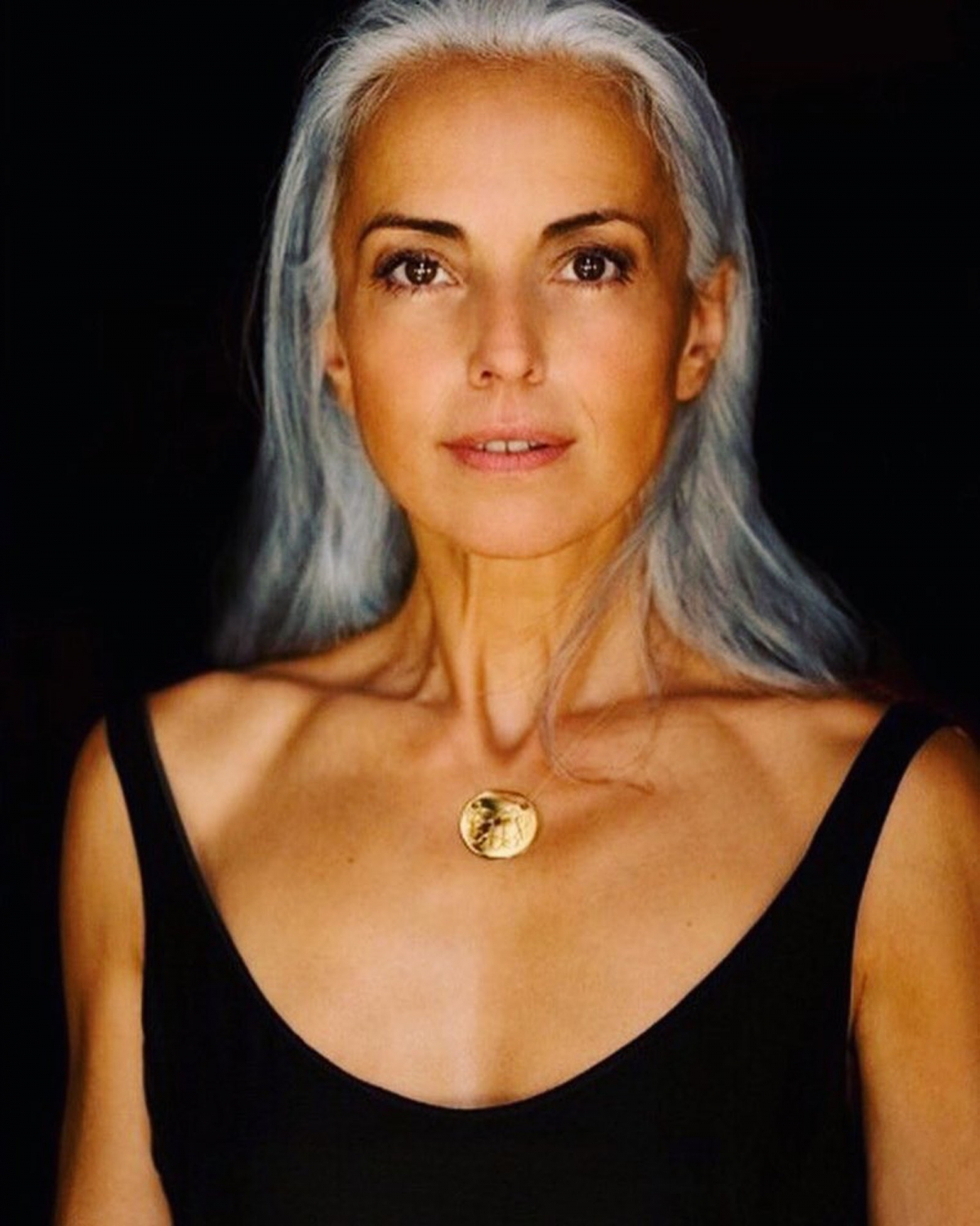 30歲時擔任模特兒