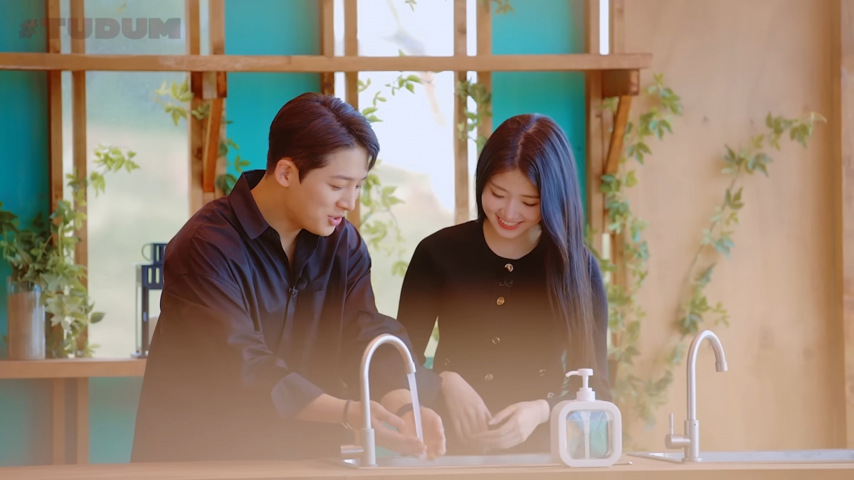 申芝燕、文世勳