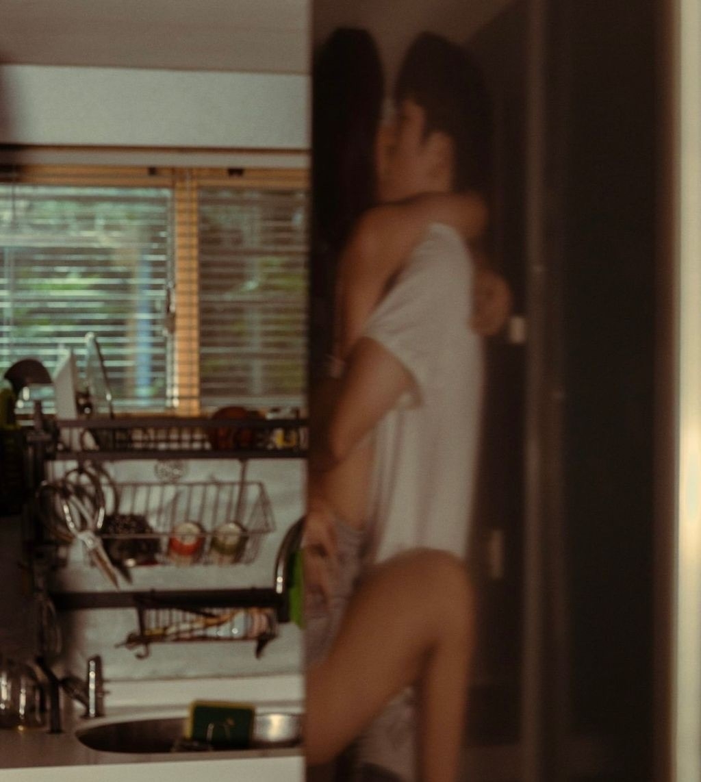 李芷婷與男友親密合照