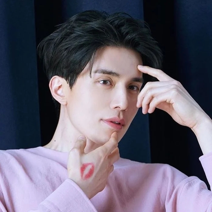 李棟旭的訊息在網上引發熱議