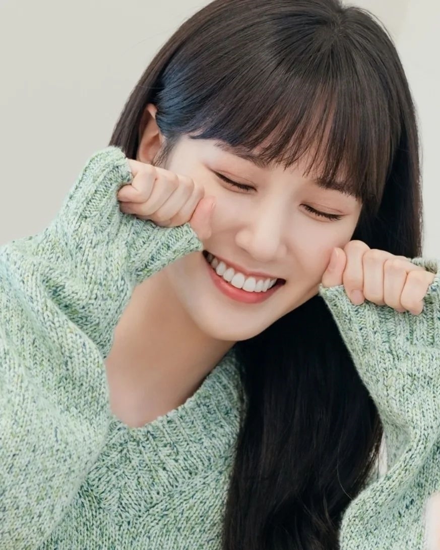 朴恩斌為廣告接回長髮