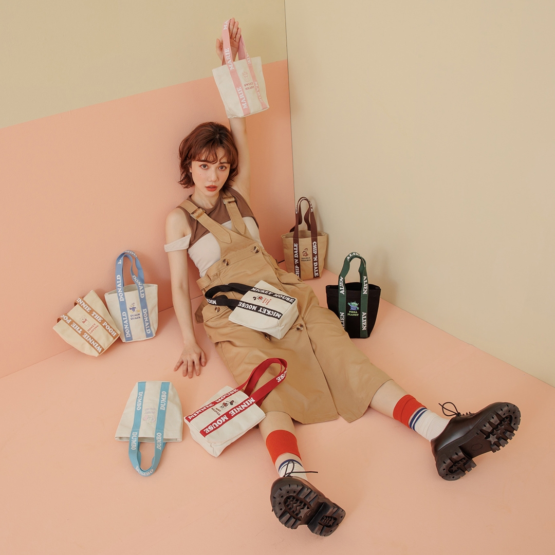 Grace Gift迪士尼帆布飲料提袋，NT$599 ，特價NT$399