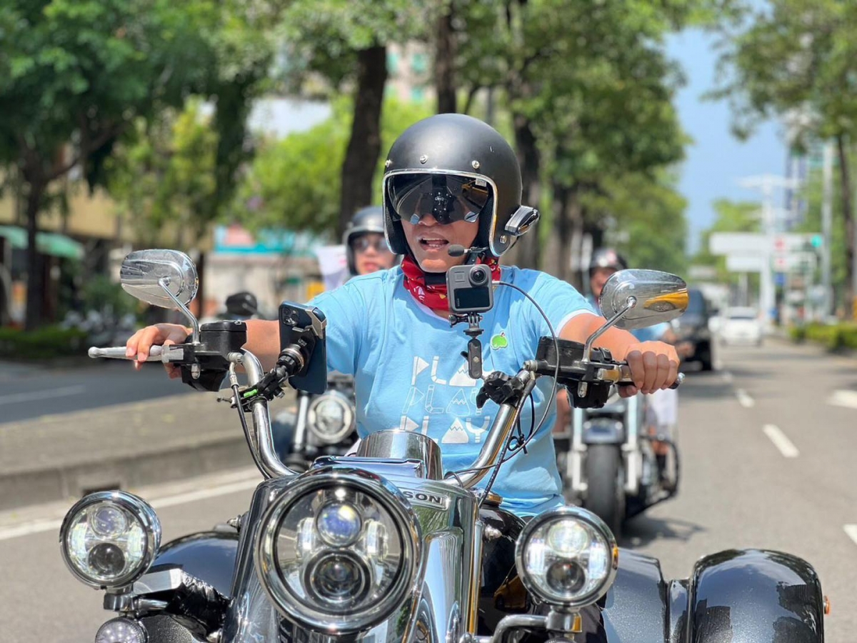 吳宗憲生日環島