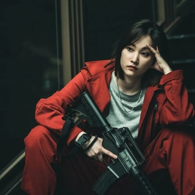 全鐘瑞在《紙房子：韓國篇》中飾演同樣北韓出身的「東京」