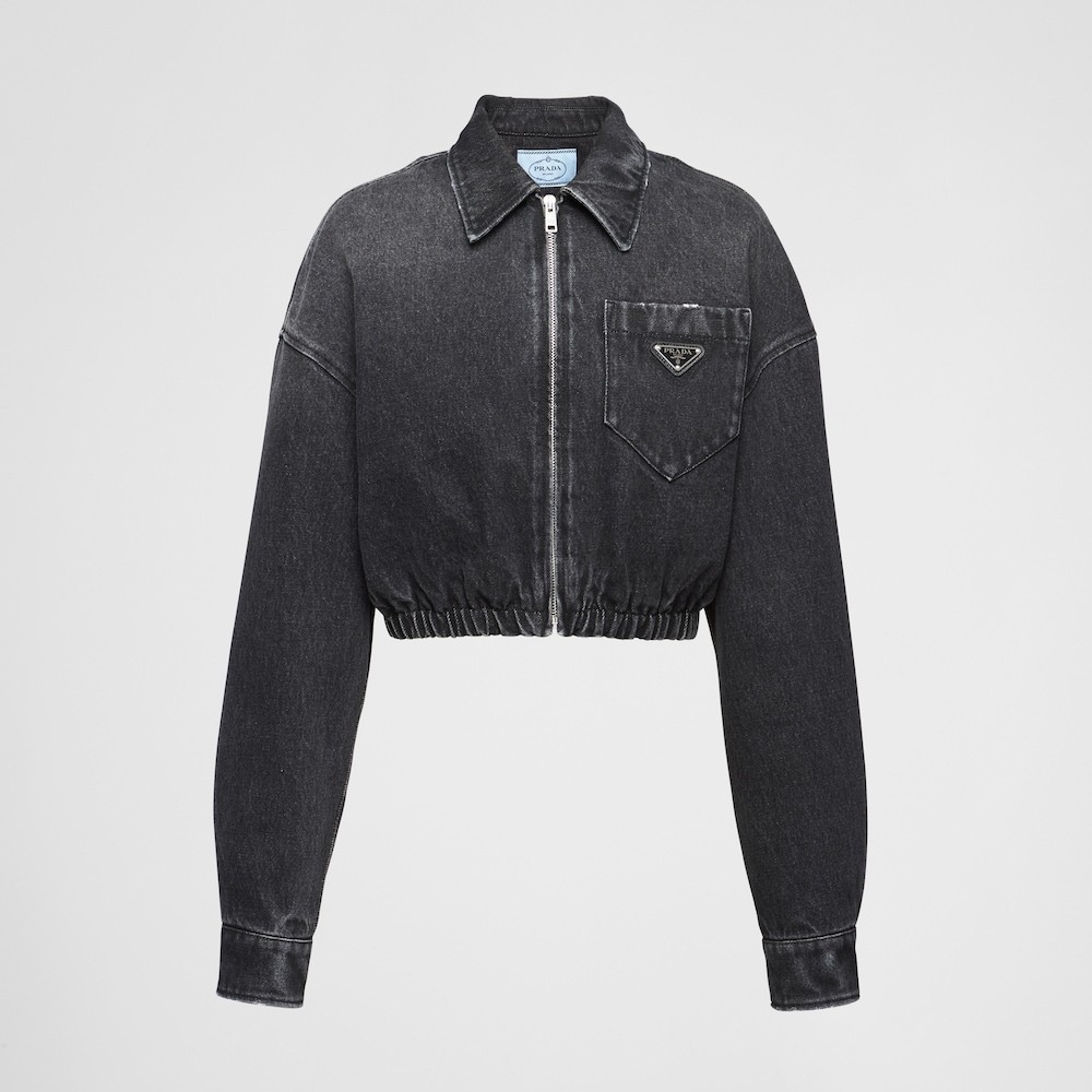 Prada 牛仔束腰外套，NT$71,000