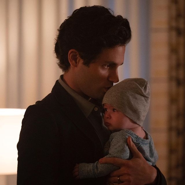 在第三季結尾,喬將孩子送養