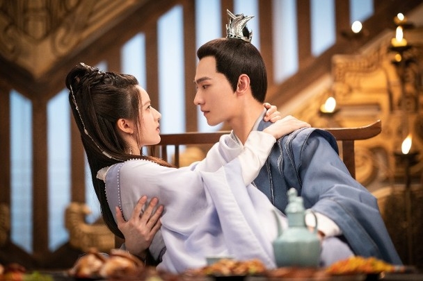 楊洋、趙露思甜到蛀牙